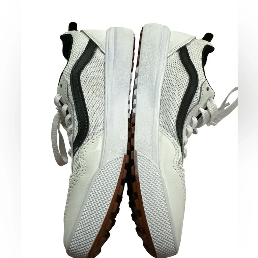 Vans Range Sneaker White/Black Vented Kids Boys Youth S4 Preowned